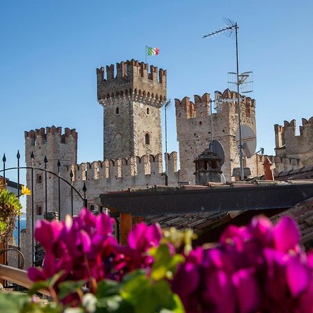 Sirmione4U - Domus By The Castle Leilighet Eksteriør bilde